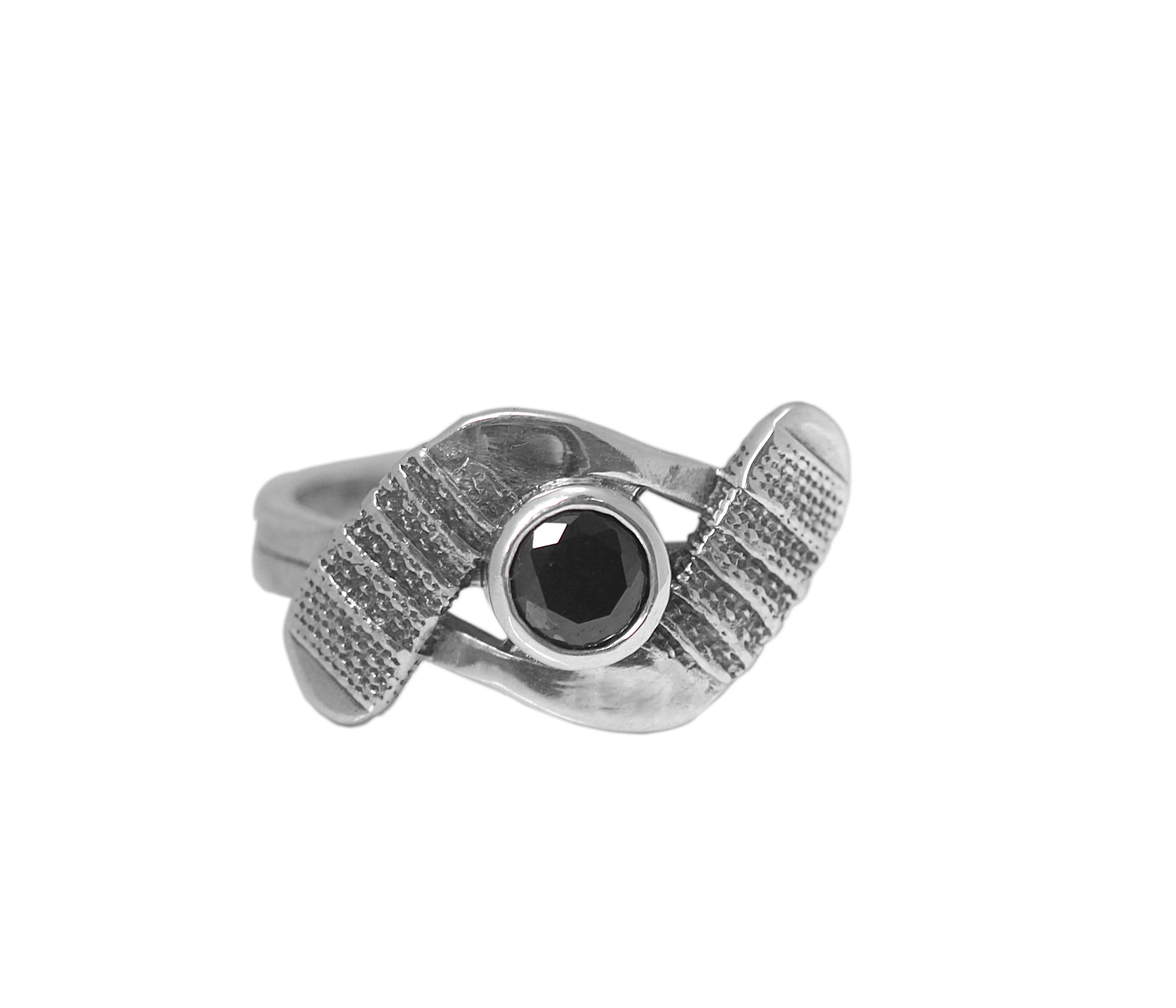 "Faceoff" Hockey Sticks silver ring