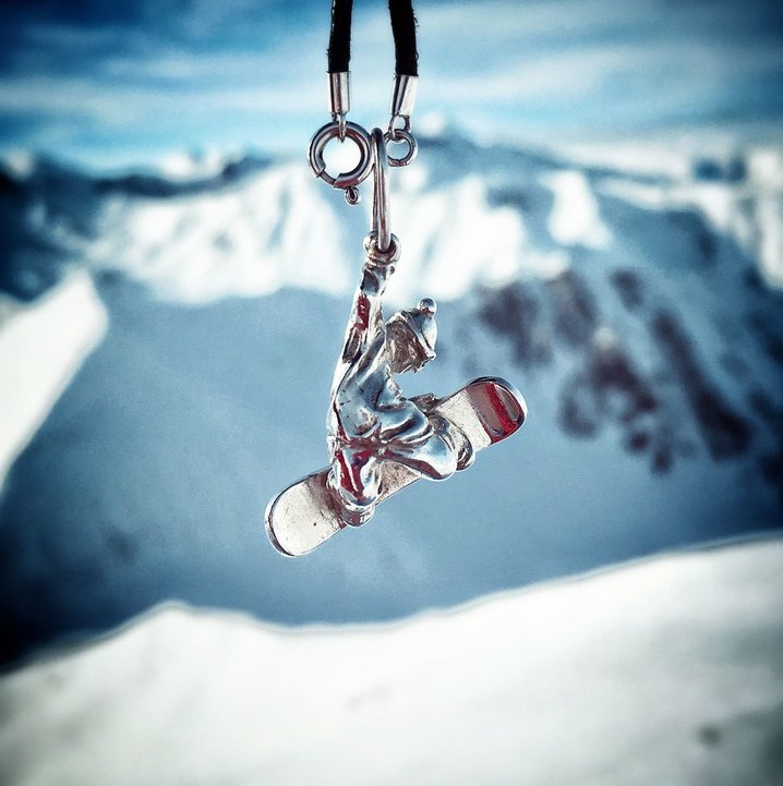 Schneerand Silberanhänger, Geschenk für Teenager, Wintersportgeschenk, Extremsportanhänger, Snowboard, Sportschmuck
