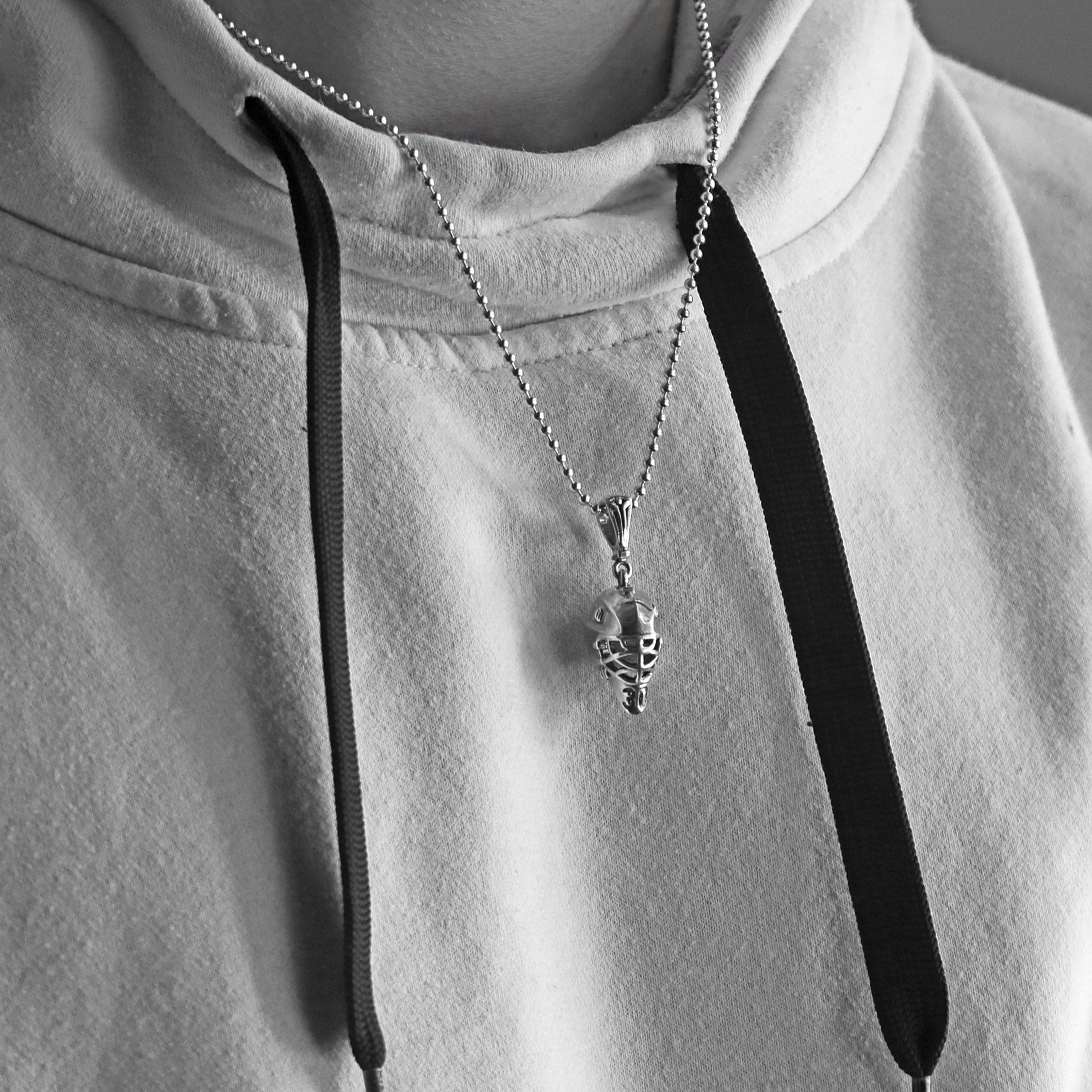 Pendentif masque de gardien de but de hockey en argent sterling